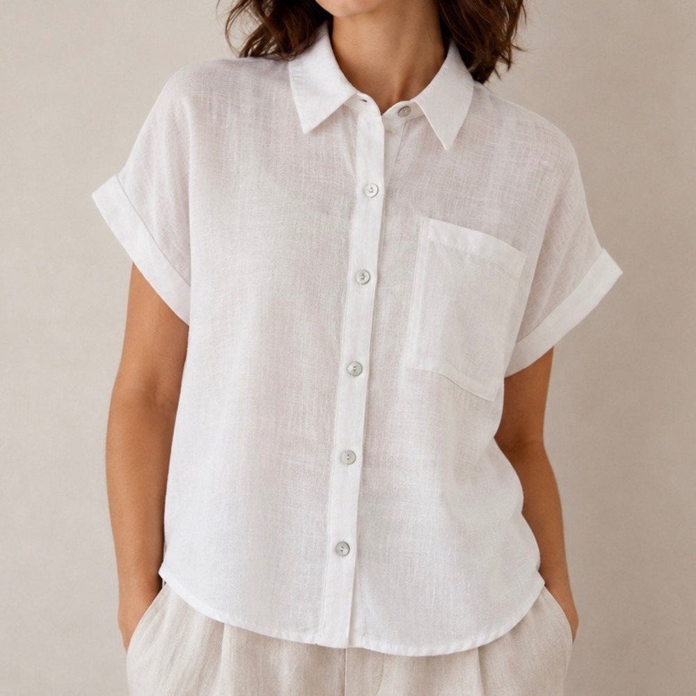Monteau Los Angeles White Button Up Blouse M Short Sleeve Oversized Relaxed Top